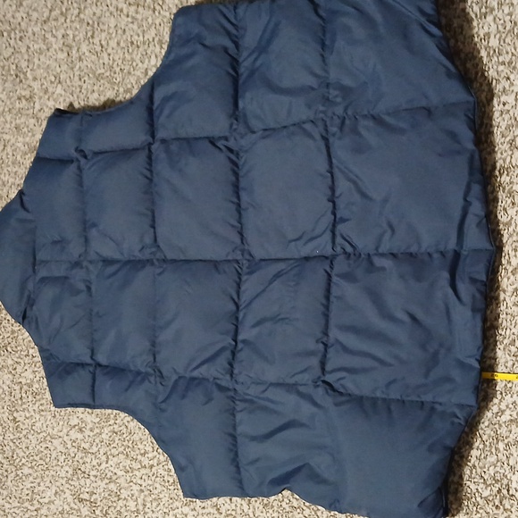 Unisex lands end puffer vest - Picture 7 of 10